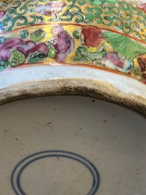 Een paar Chinese Canton famille rose rouleau vazen, 19e eeuw — foto 15