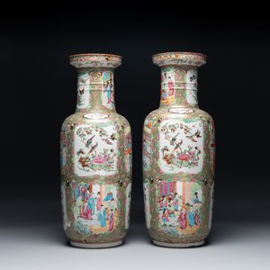 Een paar Chinese Canton famille rose rouleau vazen, 19e eeuw — foto 2