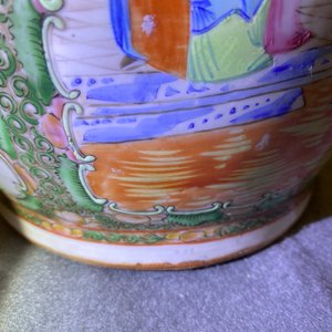 Een paar Chinese Canton famille rose rouleau vazen, 19e eeuw — foto 13