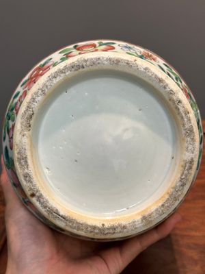 Een paar Chinese Canton famille rose 'Verhaal van de Wateroever 水滸傳' vazen, 19e eeuw — foto 19