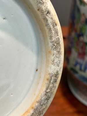 Een paar Chinese Canton famille rose 'Verhaal van de Wateroever 水滸傳' vazen, 19e eeuw — foto 21