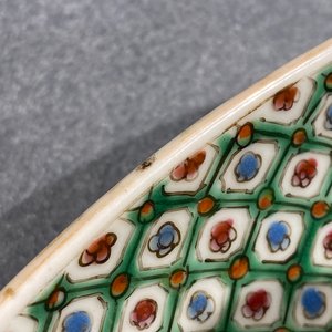Een paar Chinese Canton famille verte schotels, 19e eeuw — foto 10