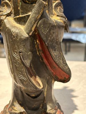 Een paar Chinese deels gelakt en verguld bronzen vrouwelijke bedienden, Ming — foto 16