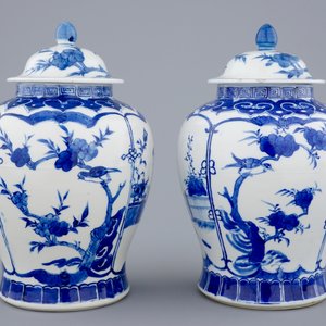 Een paar Chinese dekselvazen met lange Lijzen, 19e eeuw — foto 2
