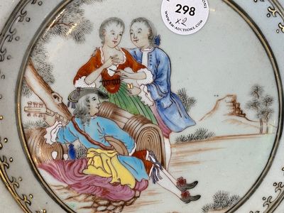 Een paar Chinese famille rose borden met een muzikant die speelt voor een koppel, Qianlong — foto 6
