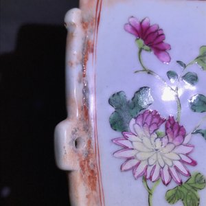 Een paar Chinese famille rose en faux marbre vazen, Qianlong — foto 44