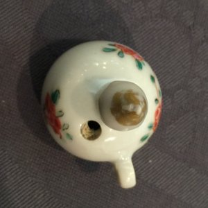 Een paar Chinese famille rose kannen met deksels, Yongzheng, 1723-1735 — foto 4