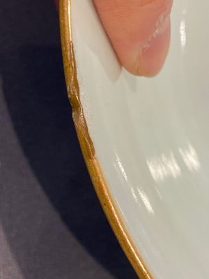 Een paar Chinese famille rose kommen met floraal decor, Qianlong merk en periode — foto 8