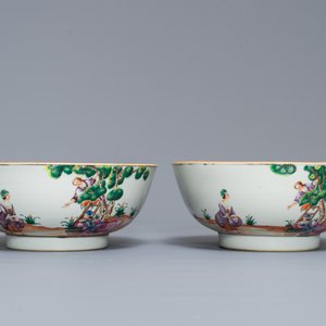 Een paar Chinese famille rose kommen met kersenplukkers, Qianlong — foto 3