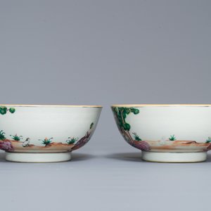 Een paar Chinese famille rose kommen met kersenplukkers, Qianlong — foto 4
