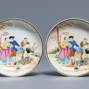 Een paar Chinese famille rose koppen en schotels met Europees decor, Qianlong — foto 2