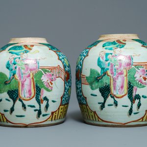 Een paar Chinese famille rose potten en een paar famille verte craquelé kommen, 19/20e eeuw — foto 4