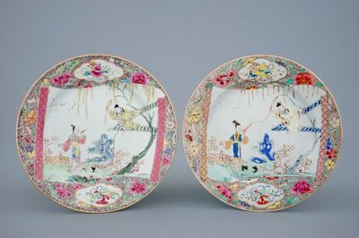 Een paar Chinese famille rose "Romance of the Western Chamber" borden, Yongzheng