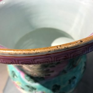 Een paar Chinese famille rose vazen met feniksen voor de Straits of Peranakan markt, 19e eeuw — foto 11
