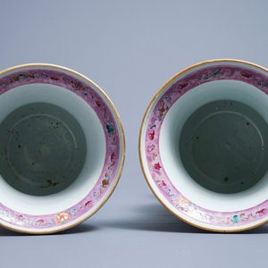 Een paar Chinese famille rose vazen met feniksen voor de Straits of Peranakan markt, 19e eeuw — foto 5