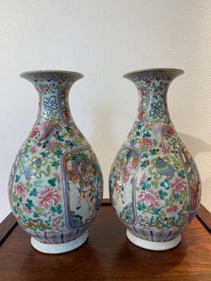 Een paar Chinese famille rose vazen met olifanten als handgrepen, 19e eeuw — foto 2