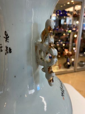 Een paar Chinese famille rose vazen met tweezijdig decor, 19/20e eeuw — foto 8