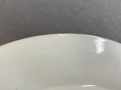 Een paar Chinese famille rose 'Xi Xiang Ji' borden, Yongzheng — foto 11