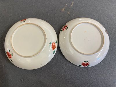 Een paar Chinese famille verte borden, Kangxi — foto 3