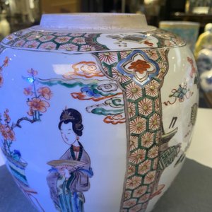 Een paar Chinese famille verte dekselpotten, Kangxi — foto 23