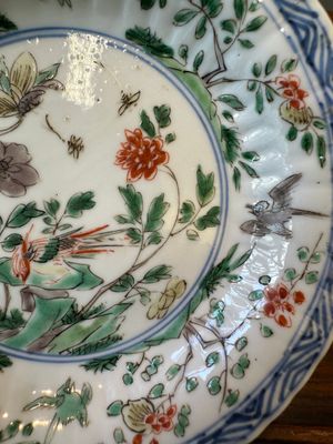 Een paar Chinese famille verte en een paar famille rose koppen en schotels, Kangxi/Yongzheng — foto 38