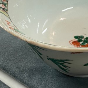 Een paar Chinese famille verte kommen, Kangxi — foto 17