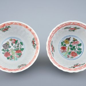 Een paar Chinese famille verte koppen en schotels, Kangxi — foto 4