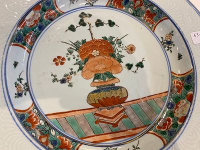 Een paar Chinese famille verte schotels met onderglazuur decor op de rand, Kangxi — foto 6