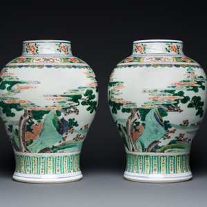 Een paar Chinese famille verte 'Shou Lao' vazen, Kangxi — foto 3