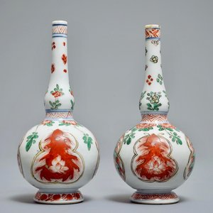 Een paar Chinese famille verte watersprenkelaars, Kangxi — foto 1