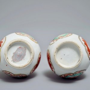 Een paar Chinese famille verte watersprenkelaars, Kangxi — foto 5