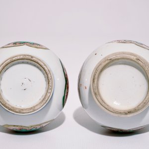 Een paar Chinese famille verte watersprenkelaars, Kangxi — foto 6