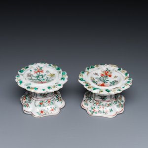 Een paar Chinese famille verte zoutvaten, Kangxi — foto 1