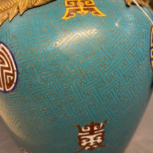 Een paar Chinese flesvormige cloisonné vazen met draken, 19e eeuw — foto 44