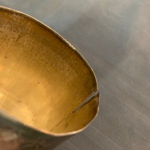 Een paar Chinese flesvormige cloisonné vazen, twee zilveren schoteltjes en een beker, 19/20e eeuw — foto 16