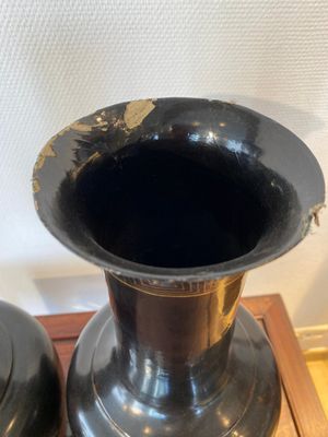 Een paar Chinese Fuzhou of Foochow lakwerk 'draken' vazen, 19e eeuw — foto 5