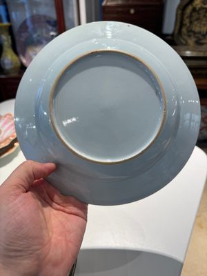 Een paar Chinese grisaille borden met de Whampoa Pagode en de Parelrivier afgebeeld, Yongzheng — foto 13