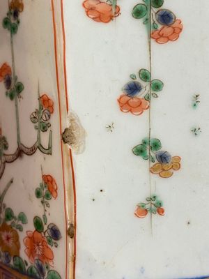 Een paar Chinese hexagonale famille verte theebussen, Kangxi — foto 12