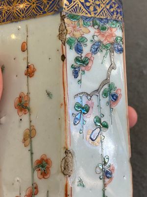 Een paar Chinese hexagonale famille verte theebussen, Kangxi — foto 19