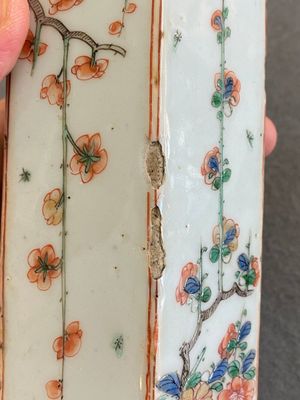 Een paar Chinese hexagonale famille verte theebussen, Kangxi — foto 21