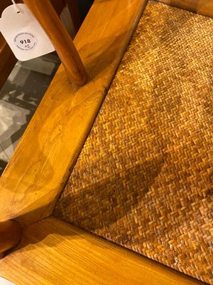 Een paar Chinese 'hoefijzer' stoelen in olm, Republiek — foto 17