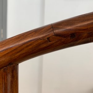 Een paar Chinese huanghuali houten stoelen, Republiek, 20e eeuw — foto 37