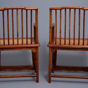 Een paar Chinese huanghuali houten stoelen, Republiek — foto 3