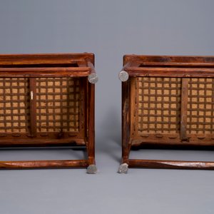 Een paar Chinese huanghuali houten stoelen, Republiek — foto 6