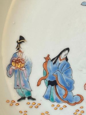 Een paar Chinese in Nederland beschilderde Kakiemon-stijl porseleinen borden — foto 13