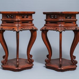 Een paar Chinese Ming-stijl houten sokkels, 18/19e eeuw — foto 3