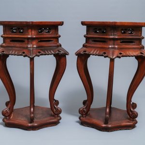 Een paar Chinese Ming-stijl houten sokkels, 18/19e eeuw — foto 5