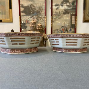 Een paar Chinese octagonale kommen met trigrammen, Tongzhi merk en periode — foto 15