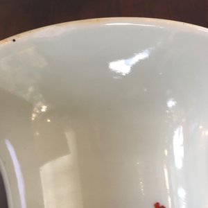 Een paar Chinese qianjiang cai vazen met dames en kinderen, 19/20e eeuw — foto 11