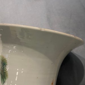 Een paar Chinese qianjiang cai vazen met kraanvogels bij lotusbloemen, 19/20e eeuw — foto 12